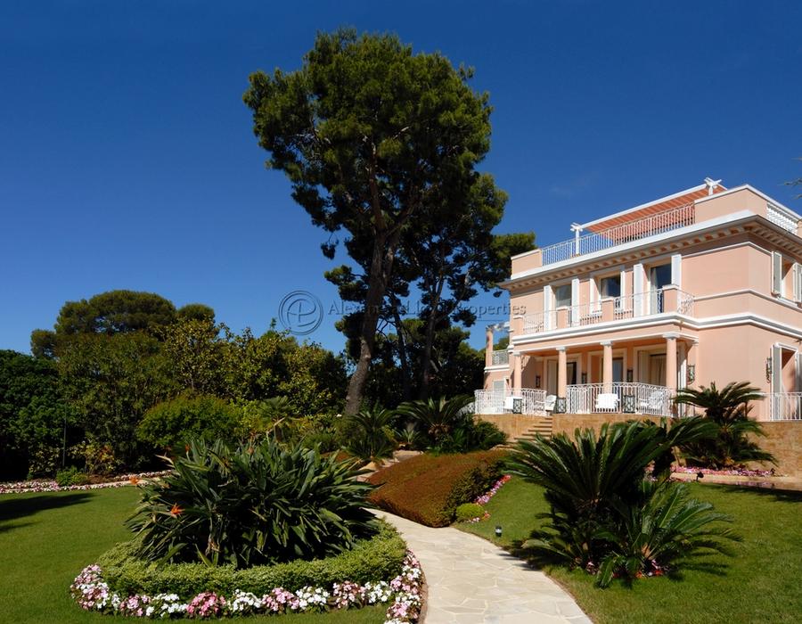 Stunning Saint Jean Cap Ferrat 6