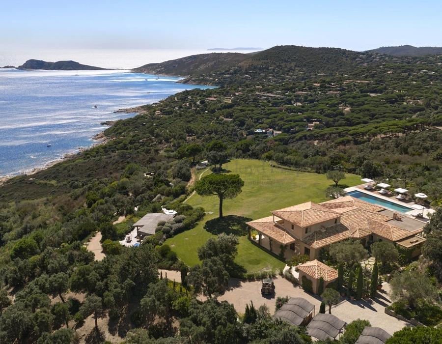 Prestigious Property for Rent in Ramatuelle with Refined Elegance 1