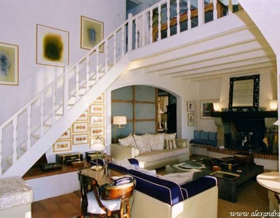 Stunning property overlooking the fabulous Golfe de Propriano 4