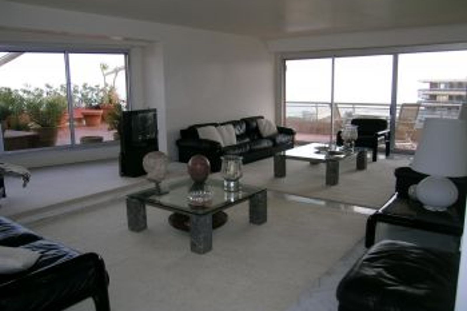 Apartment in prestegious residence in Fabron Nice.