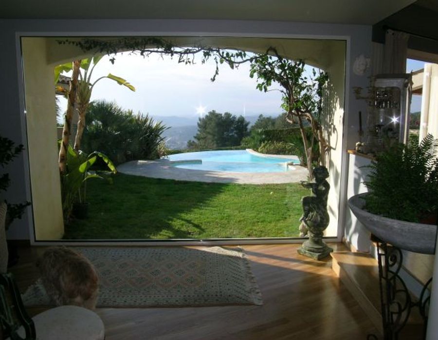 A charming villa niched in the hills of Saint Paul de Vence 5