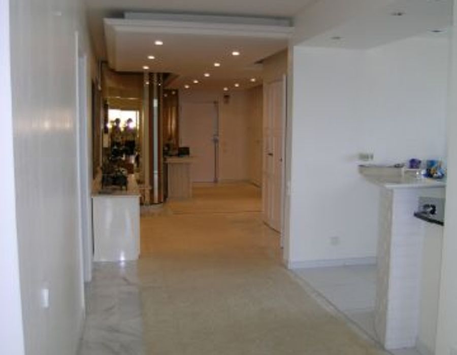 Apartment in prestegious residence in Fabron Nice. 5