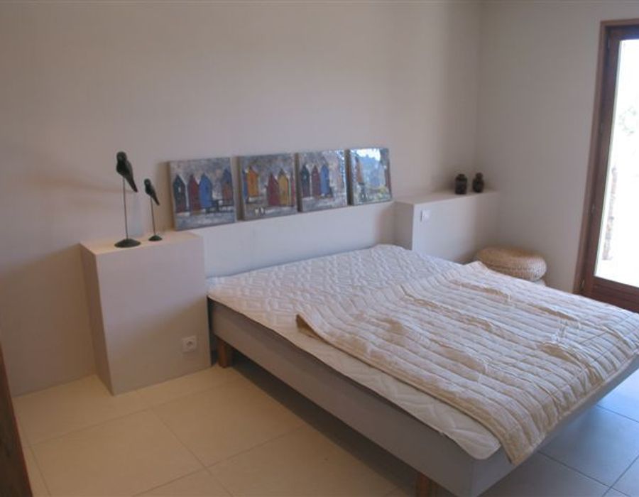 A stunning newly built property with breathtaking sea views 2