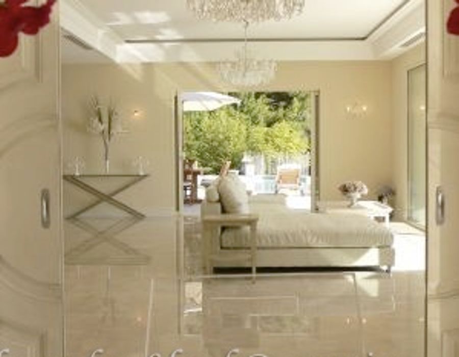 Views overlooking Saint Jean Cap Ferrat from this wonderfully decorated house 2
