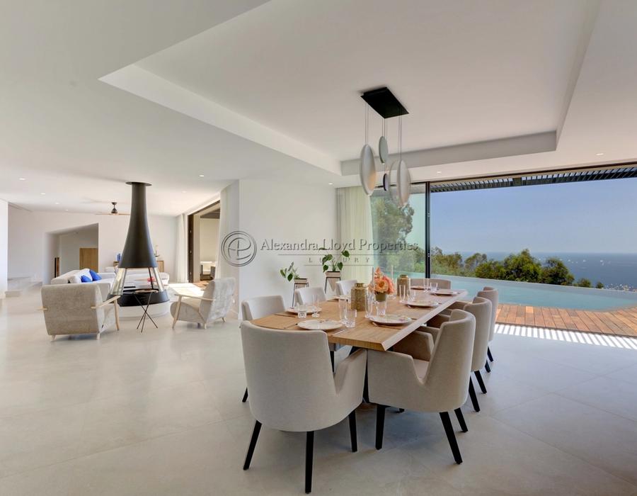 Super Cannes - a six bedroom villa for rent with a tennis court 6