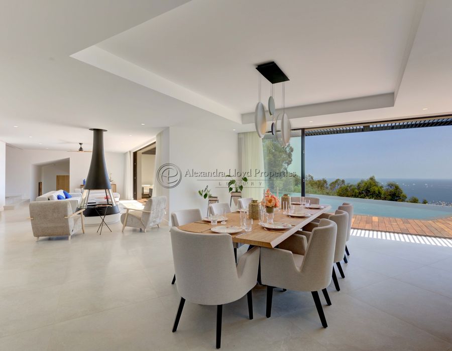 Super Cannes - a six bedroom villa for rent with a tennis court 6