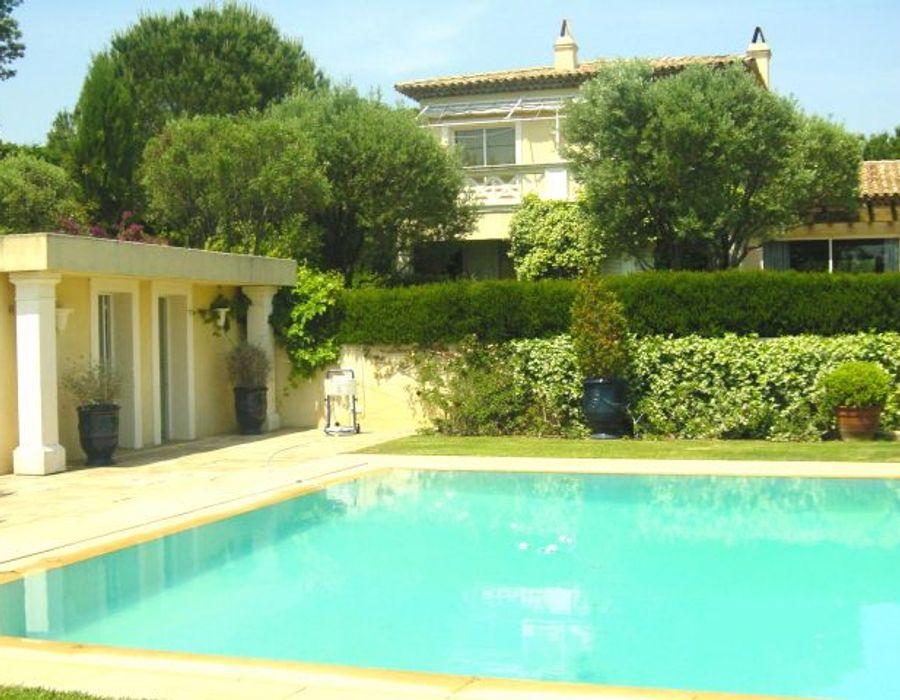 Wonderful Neo Provencal/modern property next to Tahiti Beach 6