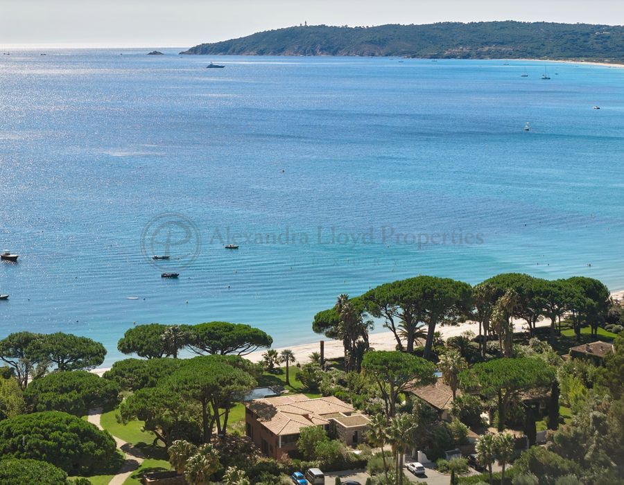 Beachfront Villa Rental in the Exclusive Domaine de la Capilla 2