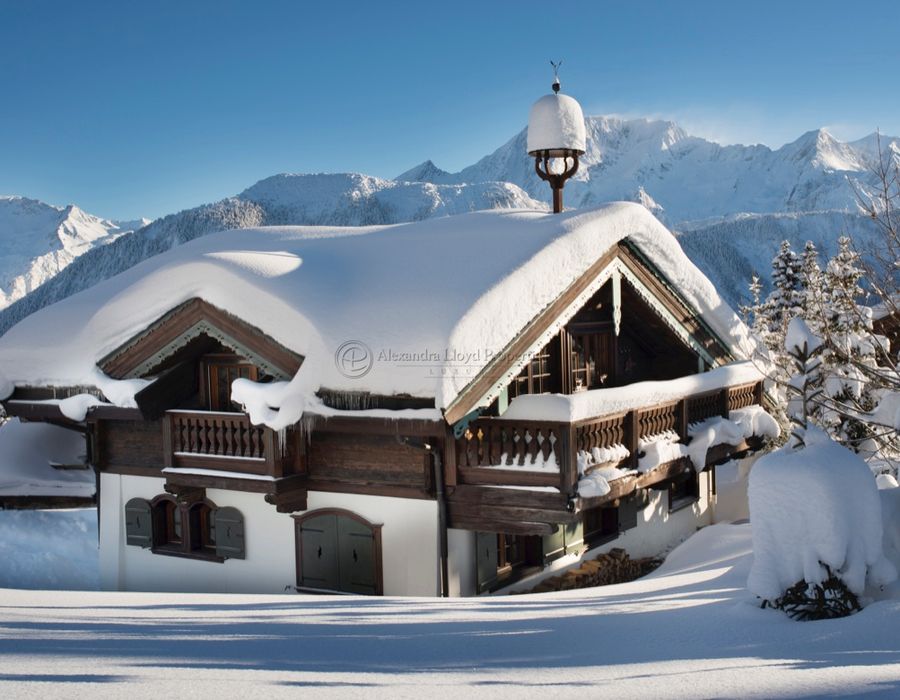 5* location, ski in ski out on the Bellecote slope, Courchevel 1