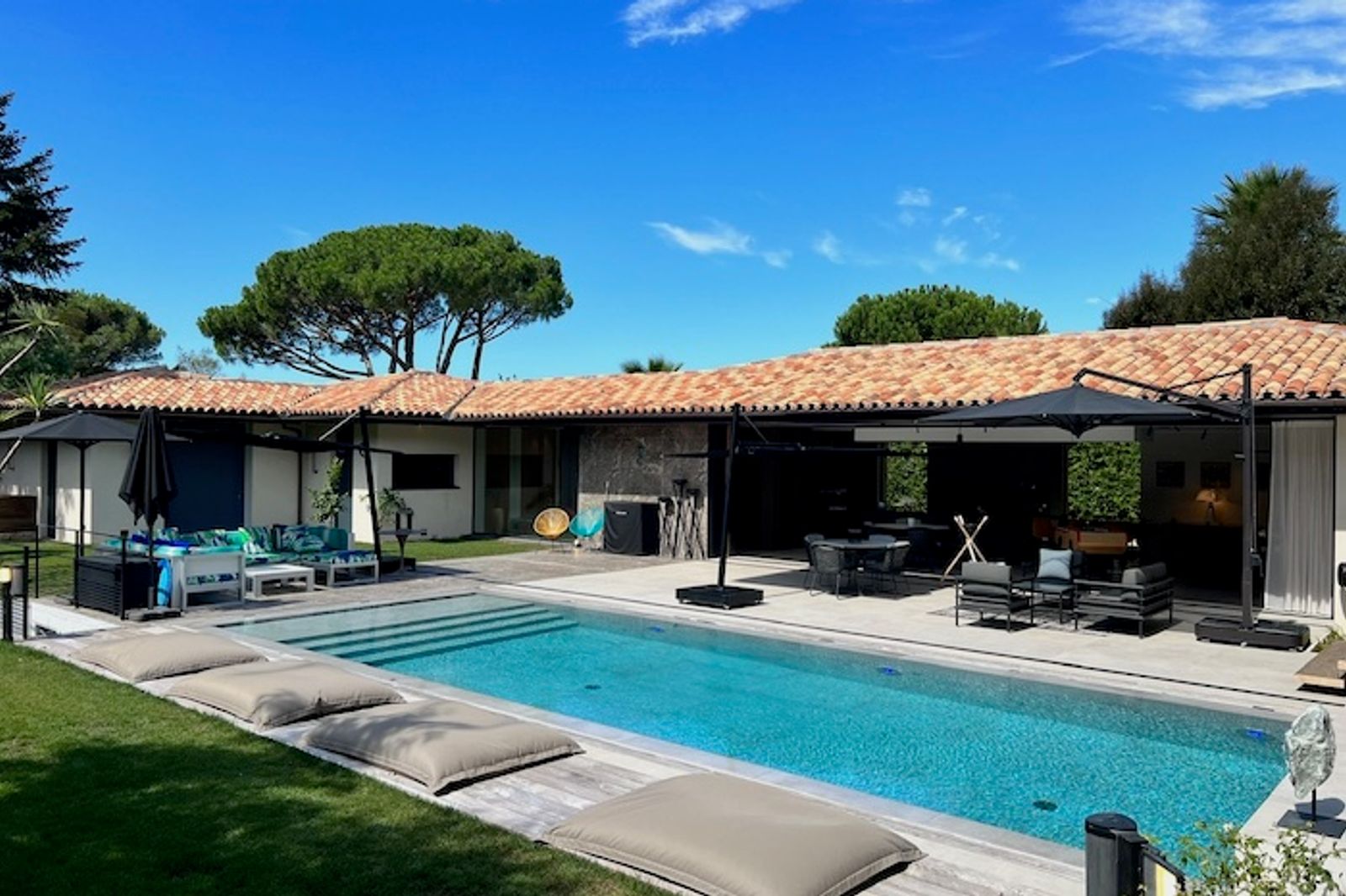 A Contemporary Four Bedroom Villa for Rent - Chemin Saint Antoine, Saint Tropez