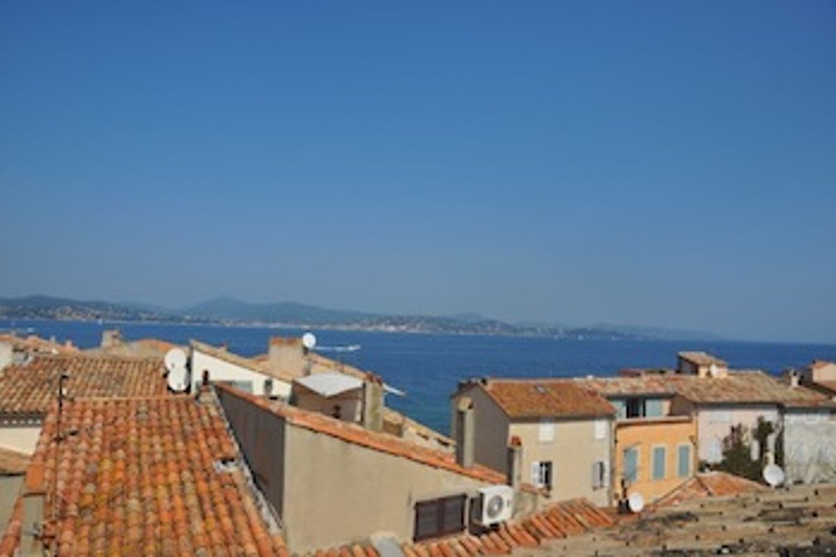 Stunning apartment located in the village of Saint Tropez