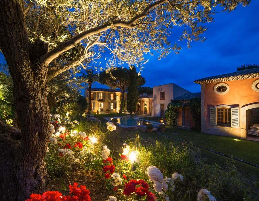 Water front villa for sale and rent Les Parcs de Saint Tropez 5