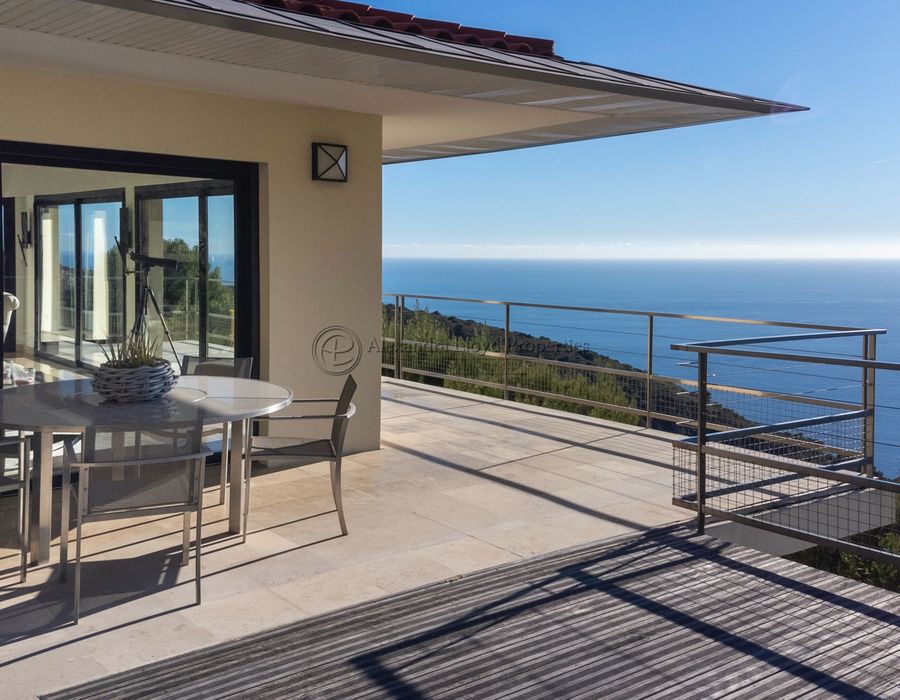 Domaine Val des Costes, Eze - high security domain 3