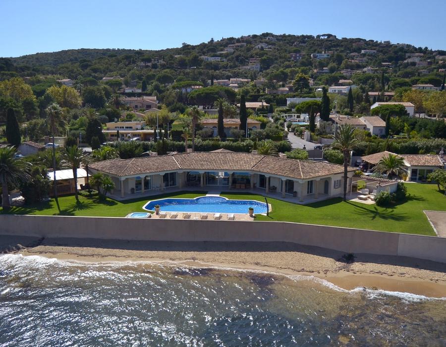 Stunning waters edge properties at the entrance of Saint Tropez 2