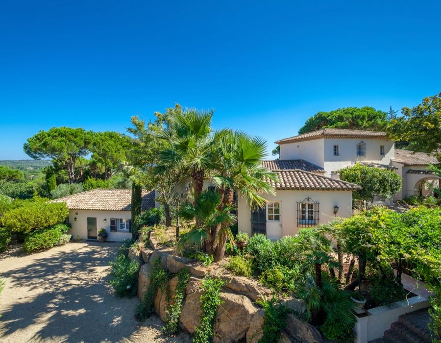Fantastic property with sea views over the bay of Pampelonne 6