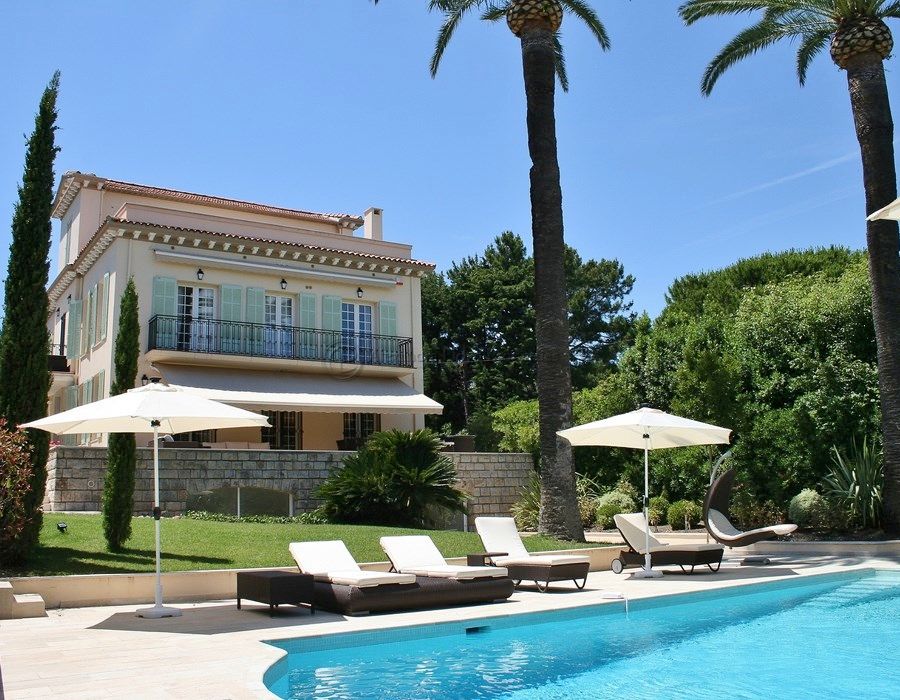 New property for rent on the Cap d'Antibes 1