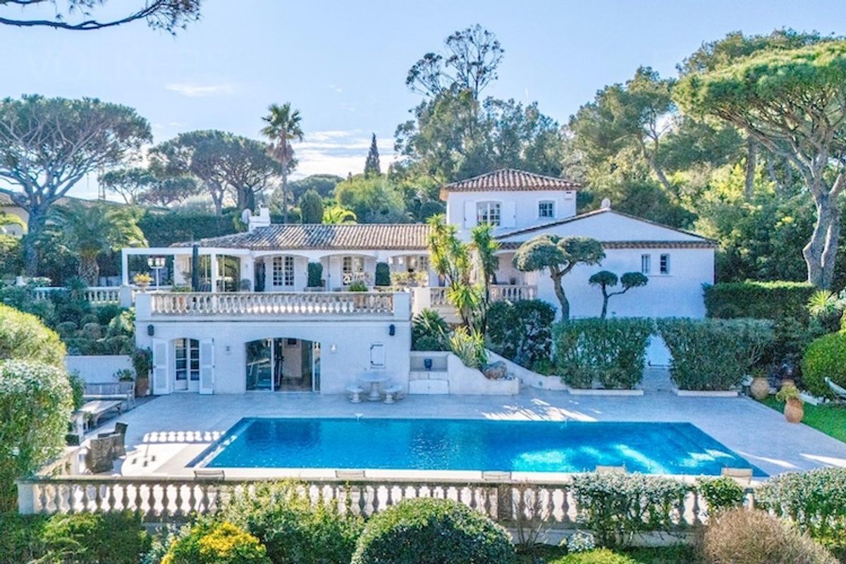 Villa for rent in the exclusive Domaine des Moulins Ramatuelle