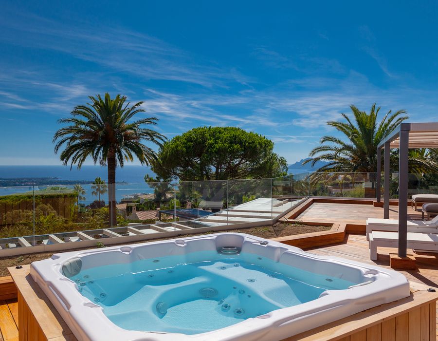 Stunning luxury villa for rent in Super Cannes 4