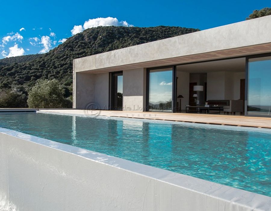 Contemporary. Palombaggia. Porto Vecchio.  2