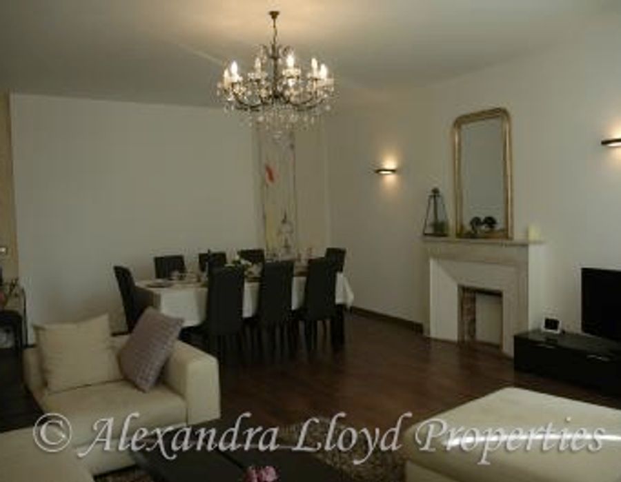 Luxury apartment in the port of Saint Tropez 5