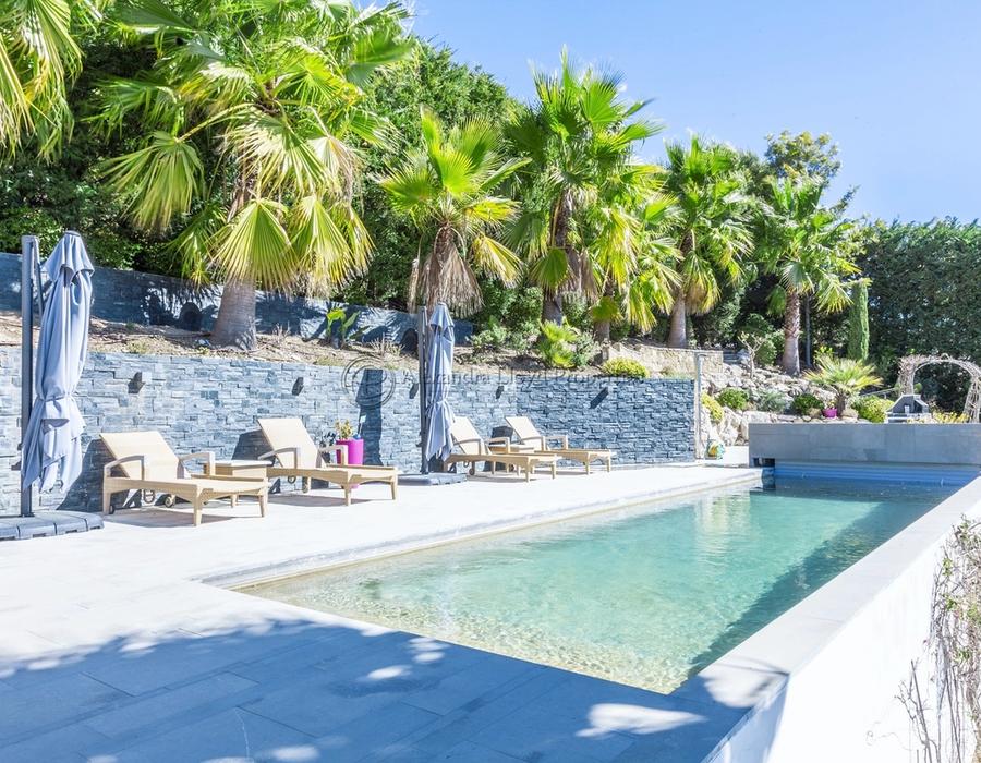 Located in the Ultra Sophisticated Domaine Val des Costes, Eze 3