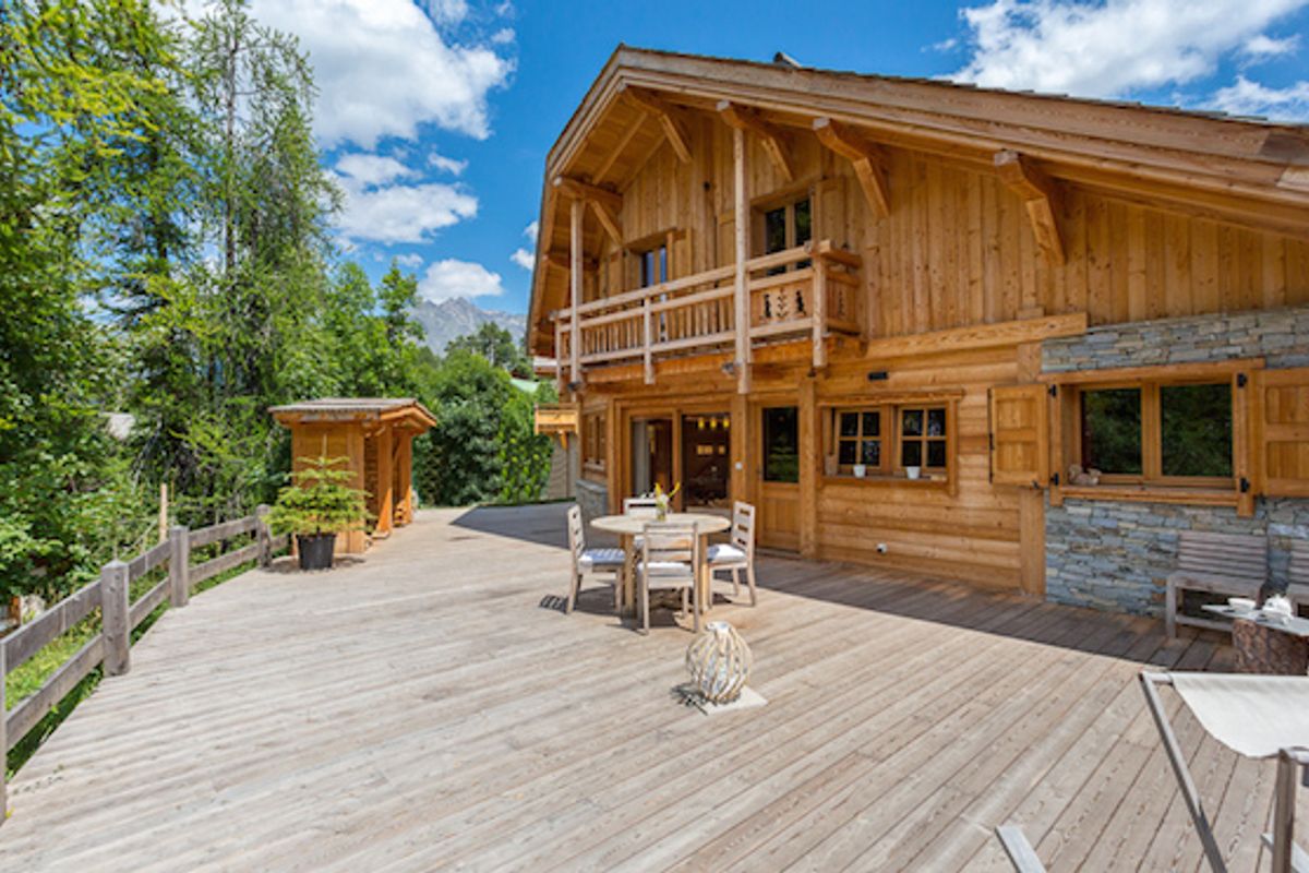 A lovely luxury chalet for rent in Auron