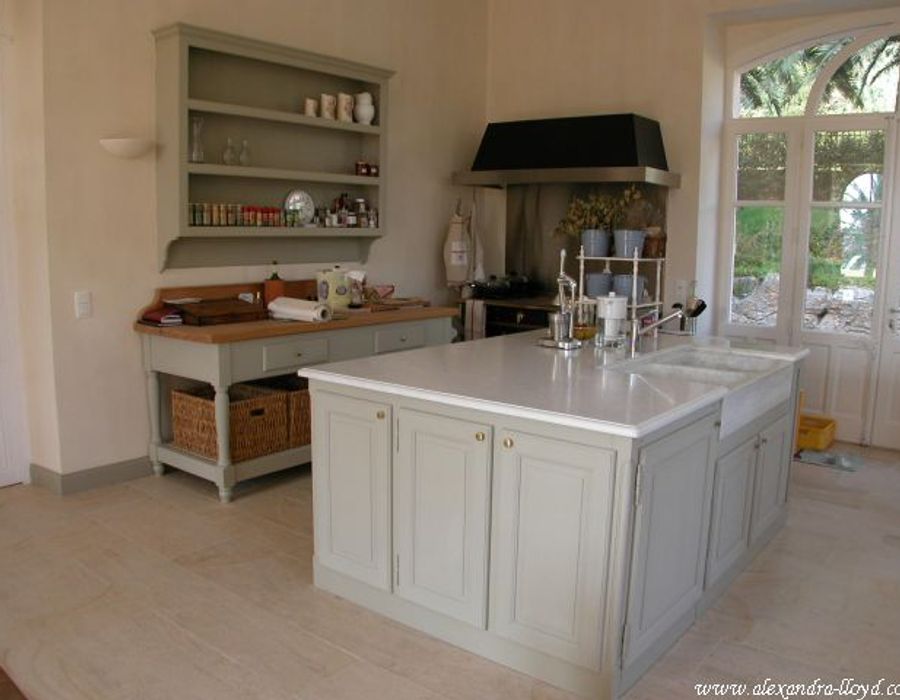 Beautiful elegant turn of century villa of 400m² 2