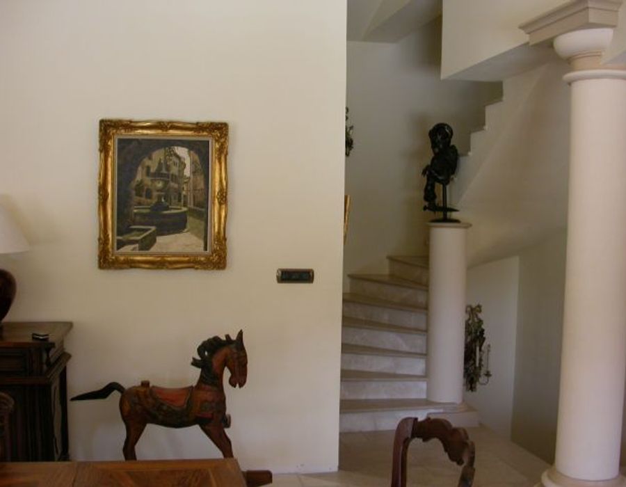 A lovely newly built Néo-Provencal property in Roquefort les Pins 5