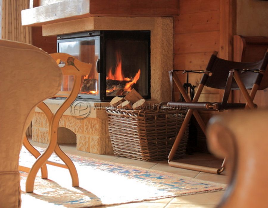 Sunny south facing chalet apartment in Méribel 5