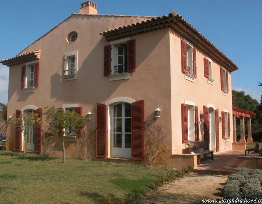 Stunning recently built villa in Les Parcs de Saint Tropez 4