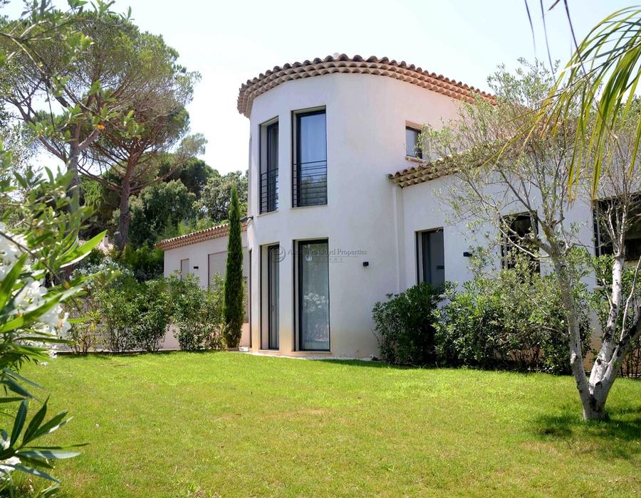 Lovely villa for rent in the Parc des Salins 1