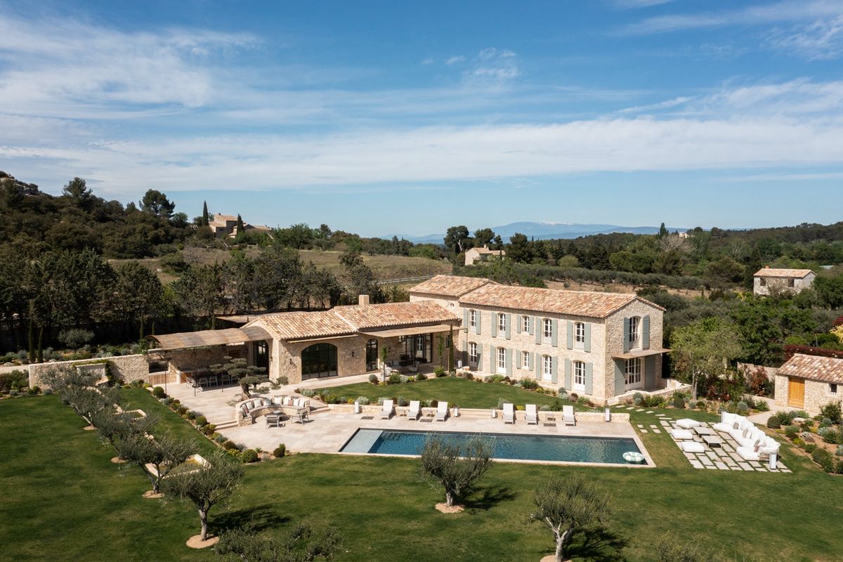 Six Bedrooms and a View of the Alpilles, Within Walking Distance of Eygalières