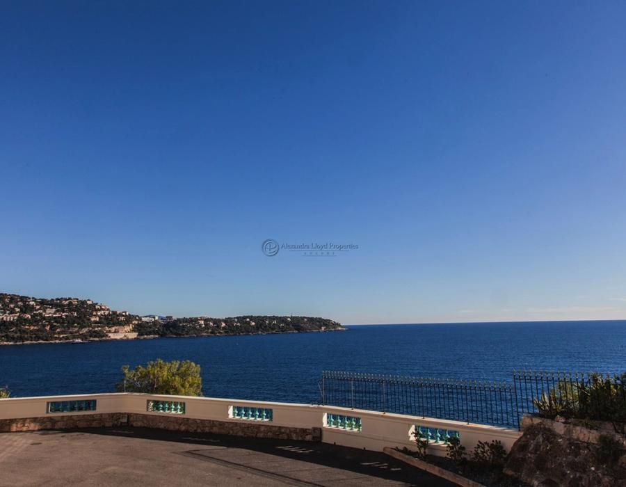 Belle Epoque villa for rent in Monaco 4