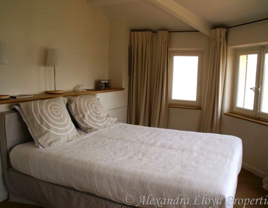 An old stone house from the 16th Century in La Garde Freinet 5