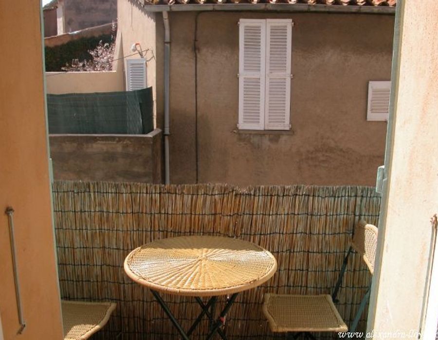 Charming village house in Saint Tropez 4