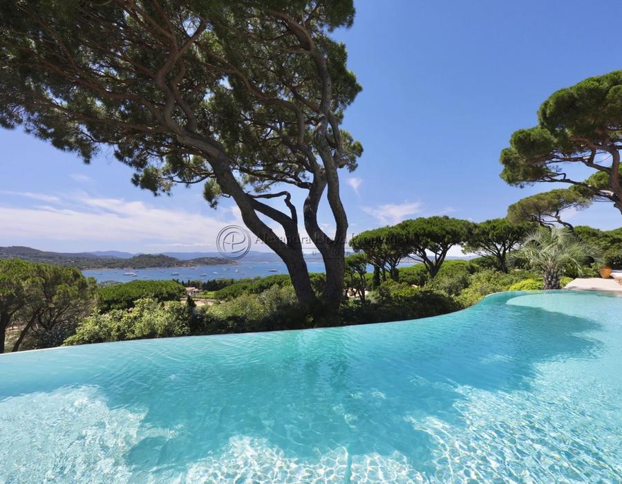 Les Parcs de Saint-Tropez: Exquisite Sunset Villa Overlooking Canoubiers Bay 3