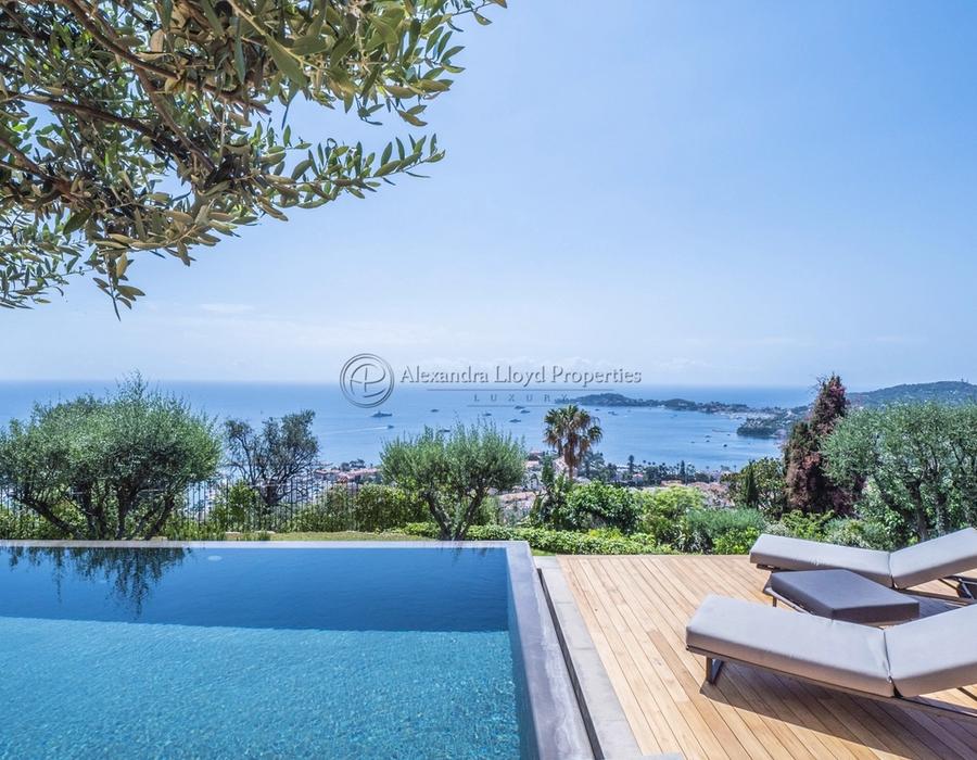Exceptional views from an exceptional home in Beaulieu sur Mer 6