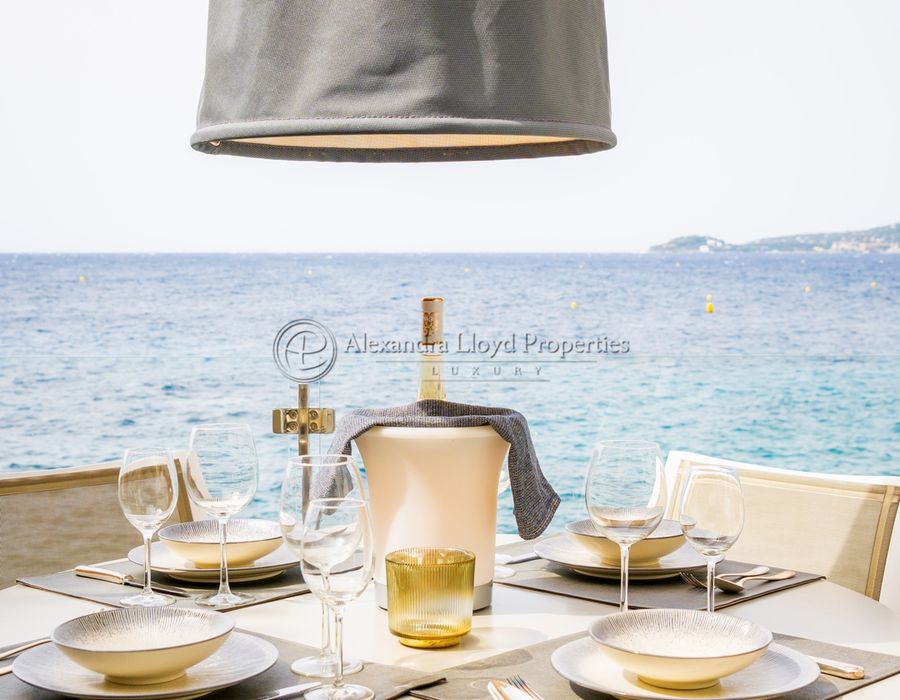 A fabulous waters edge property in a private domain in Cap d'Ail. 1