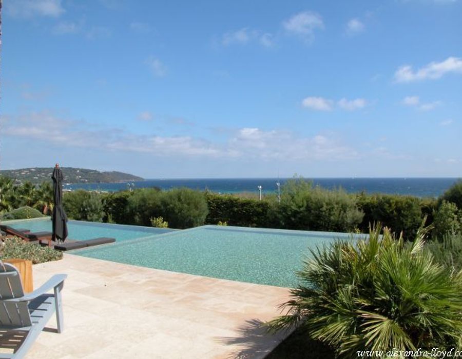 Magnificent Californian style villa overlooking the Pampelonne Beach. 5