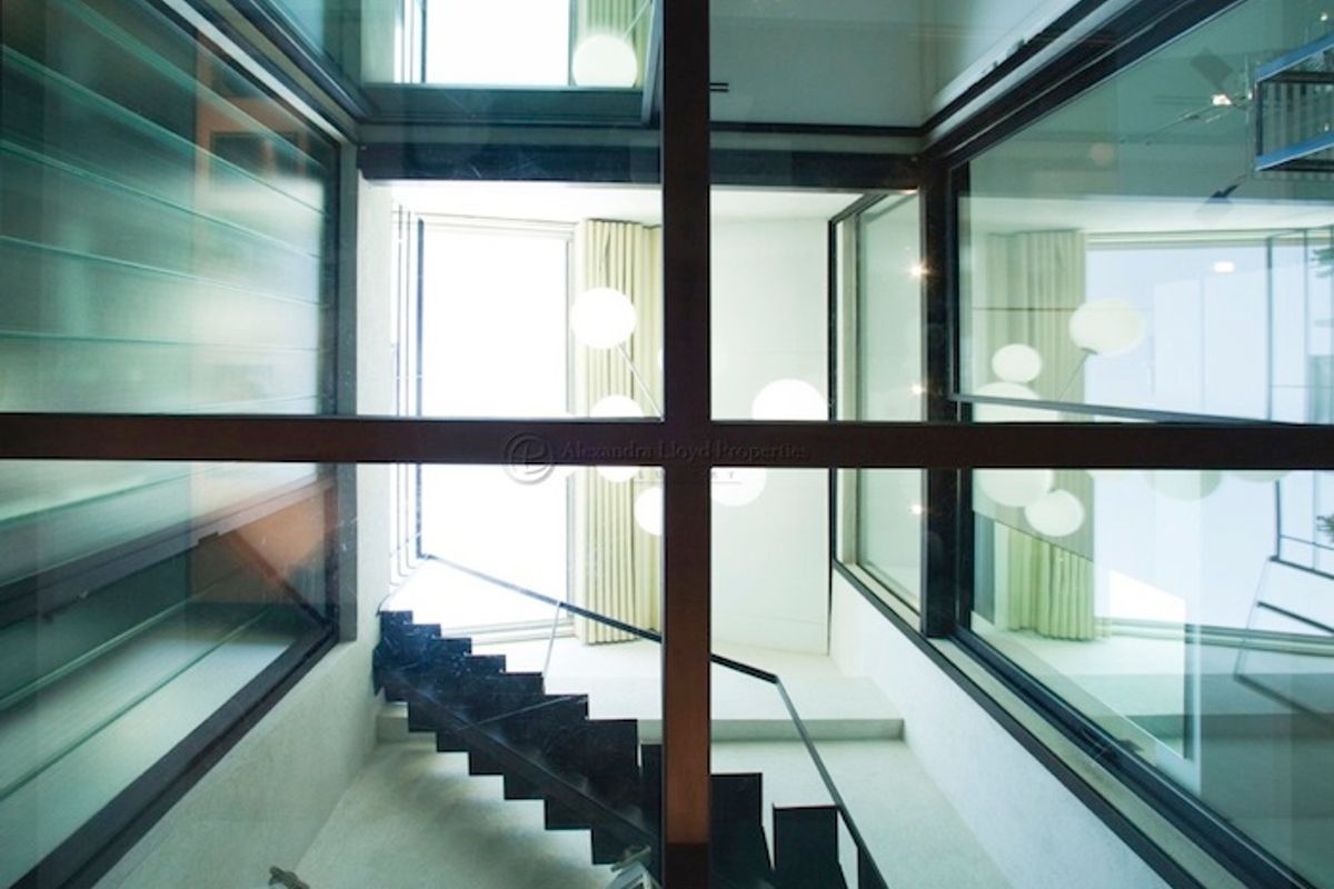 STUNNING! Luxury apartment in the heart of Saint Tropez