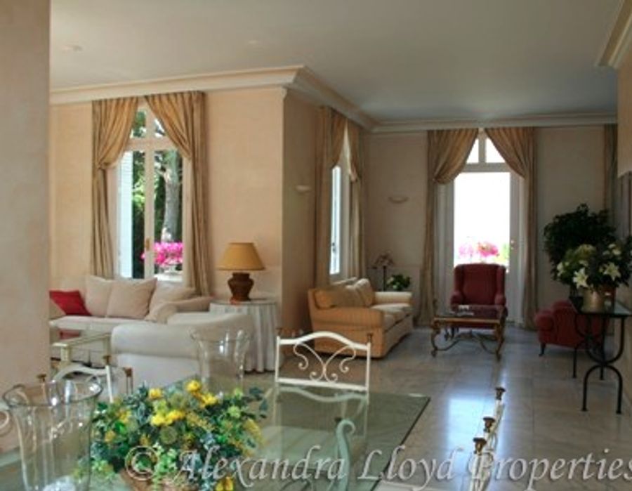 Superb Belle Epoque villa on the Cap d'Antibes 5