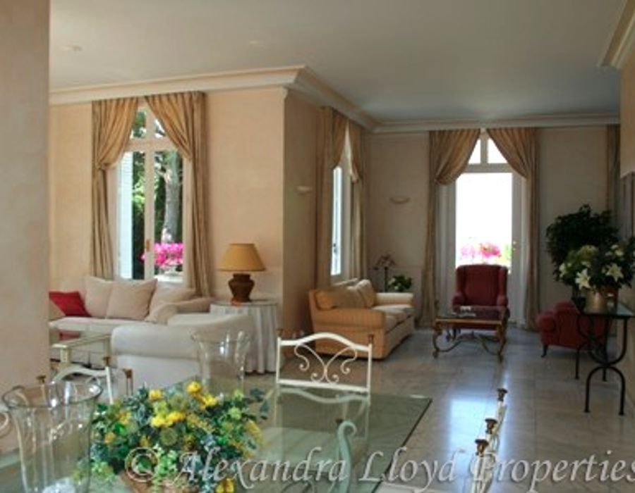 Superb Belle Epoque villa on the Cap d'Antibes 5