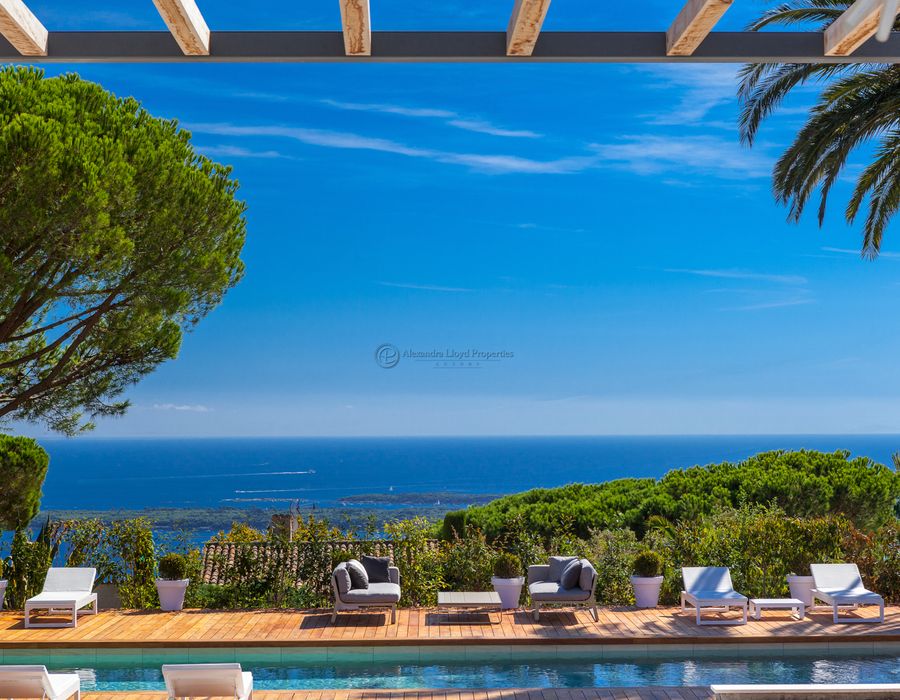 Stunning luxury villa for rent in Super Cannes 5