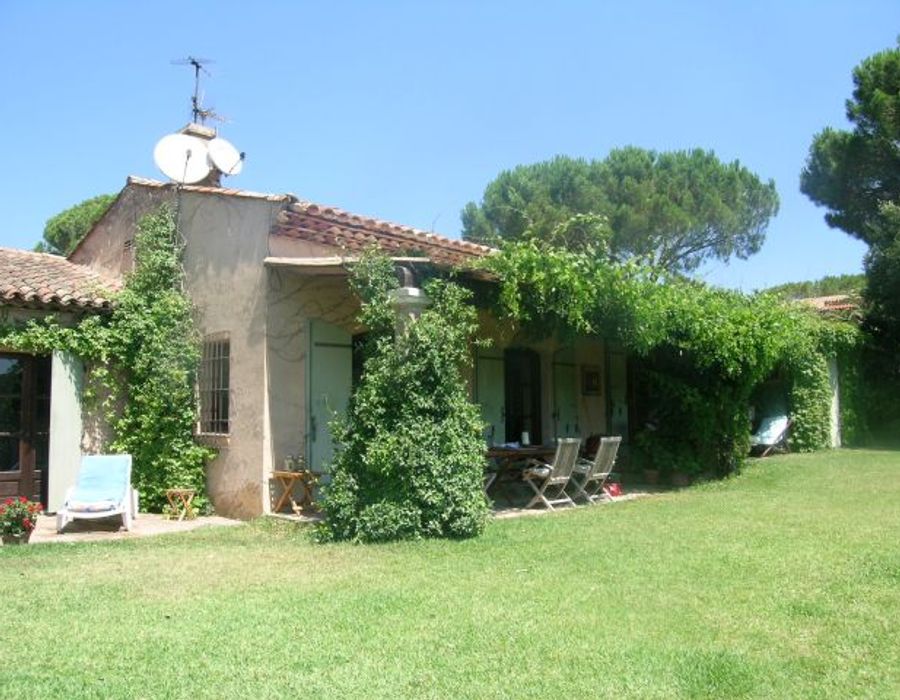 Provencal villa at the entrance of St Tropez 5