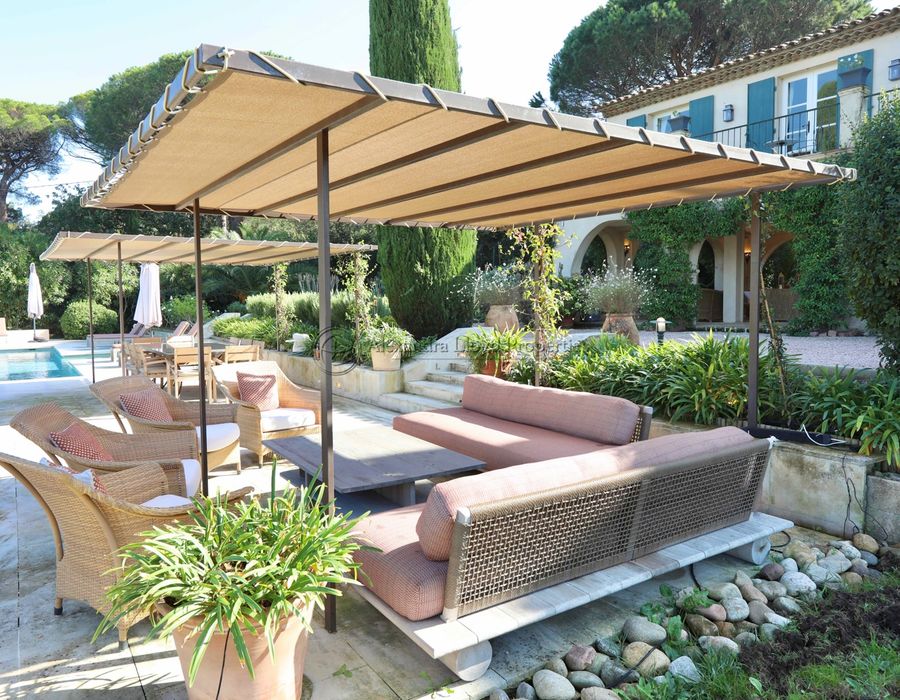 Capon Saint Tropez - a beautiful family home 6