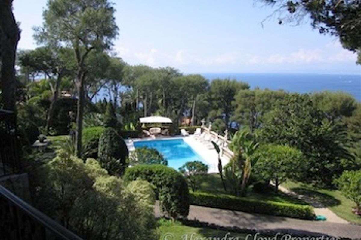 Spectacular Residence on the exclusive Cap Ferrat peninsula