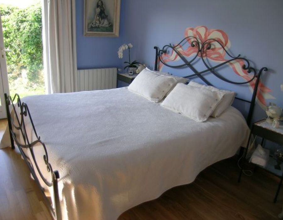 A charming villa niched in the hills of Saint Paul de Vence 2