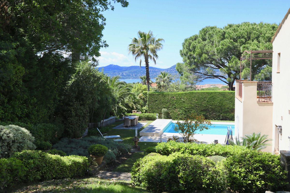 A seven bedroom villa for rent in La Belle Isnarde, Saint Tropez