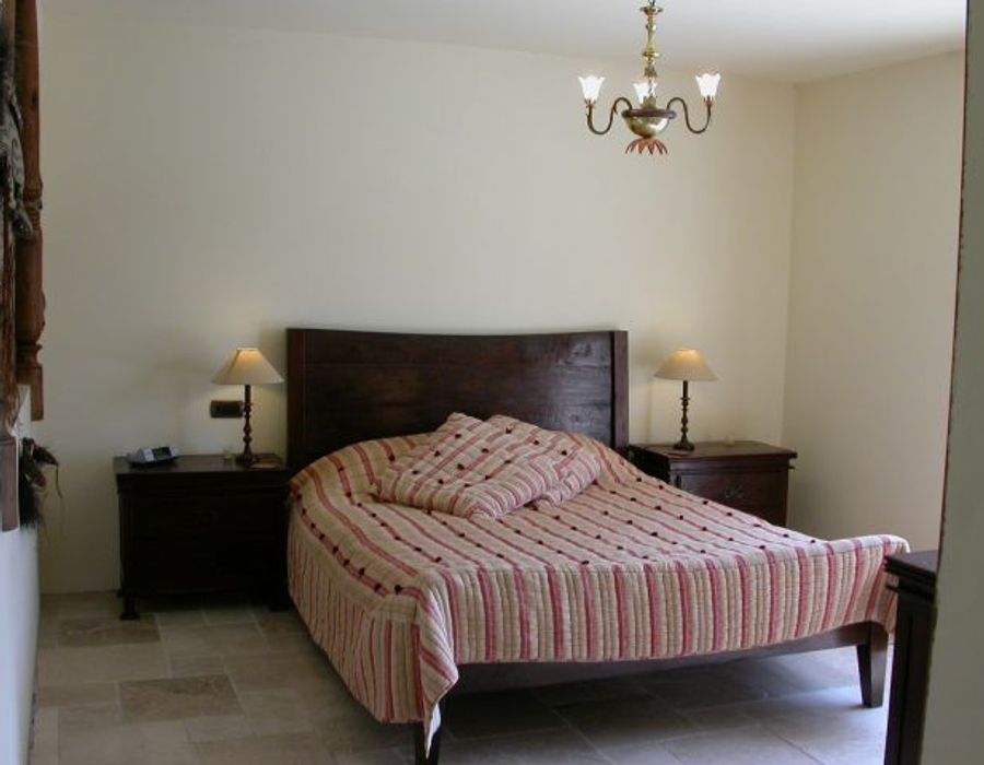 A lovely newly built Néo-Provencal property in Roquefort les Pins 2