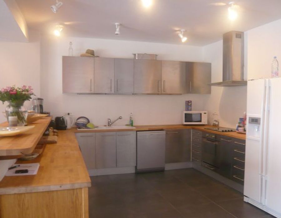 Large property located close to the centre of Cannes 5